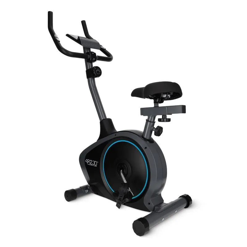 Trening kardio na rowerze stacjonarnym