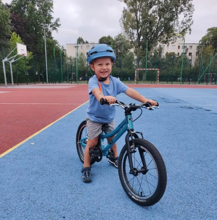 Wiek dziecka na rowerek 16 cali